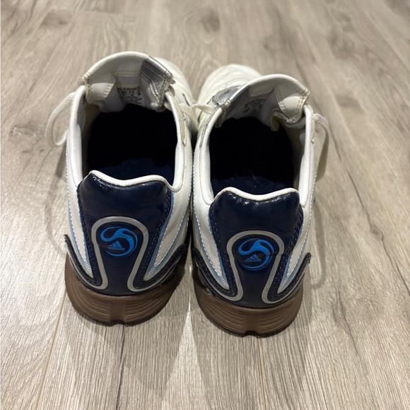 Adidas Soccer Shoes - Picture 2 of 4